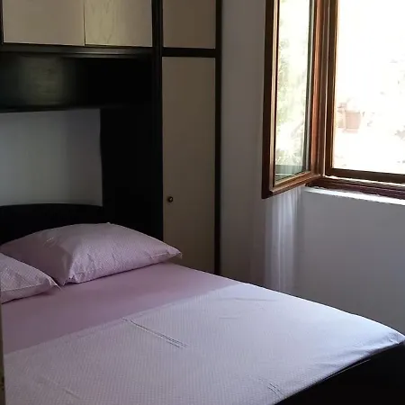 Appartement Bella *